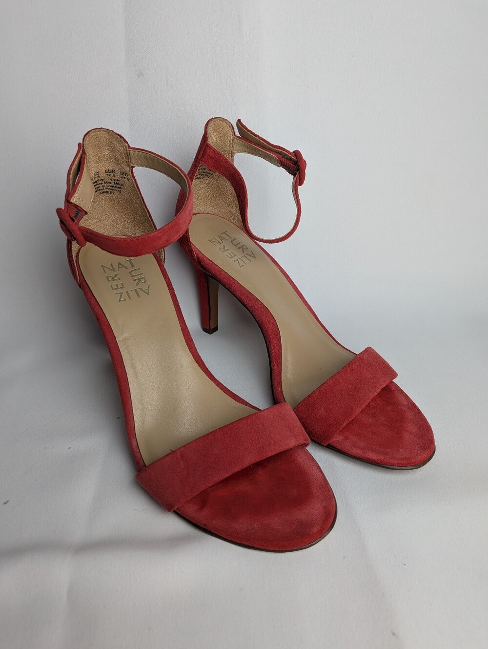 NATURALIZER KINSLEY Sandals Women Heels Red leather Suede Sz 7.5 Formal Elegant